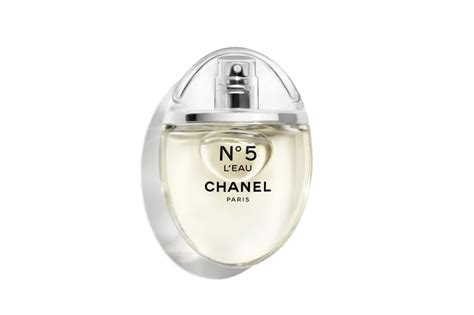 chanel nr 5 marilyn monroe|Chanel no 5 first bottle.